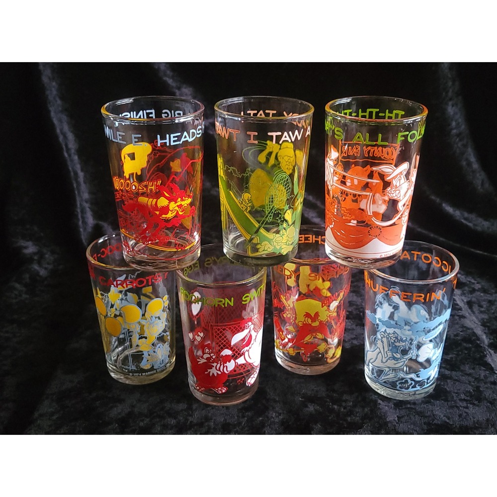 10 Vtg Looney Tunes Juice Glasses Jelly Jars 7 different designs Warner Bros